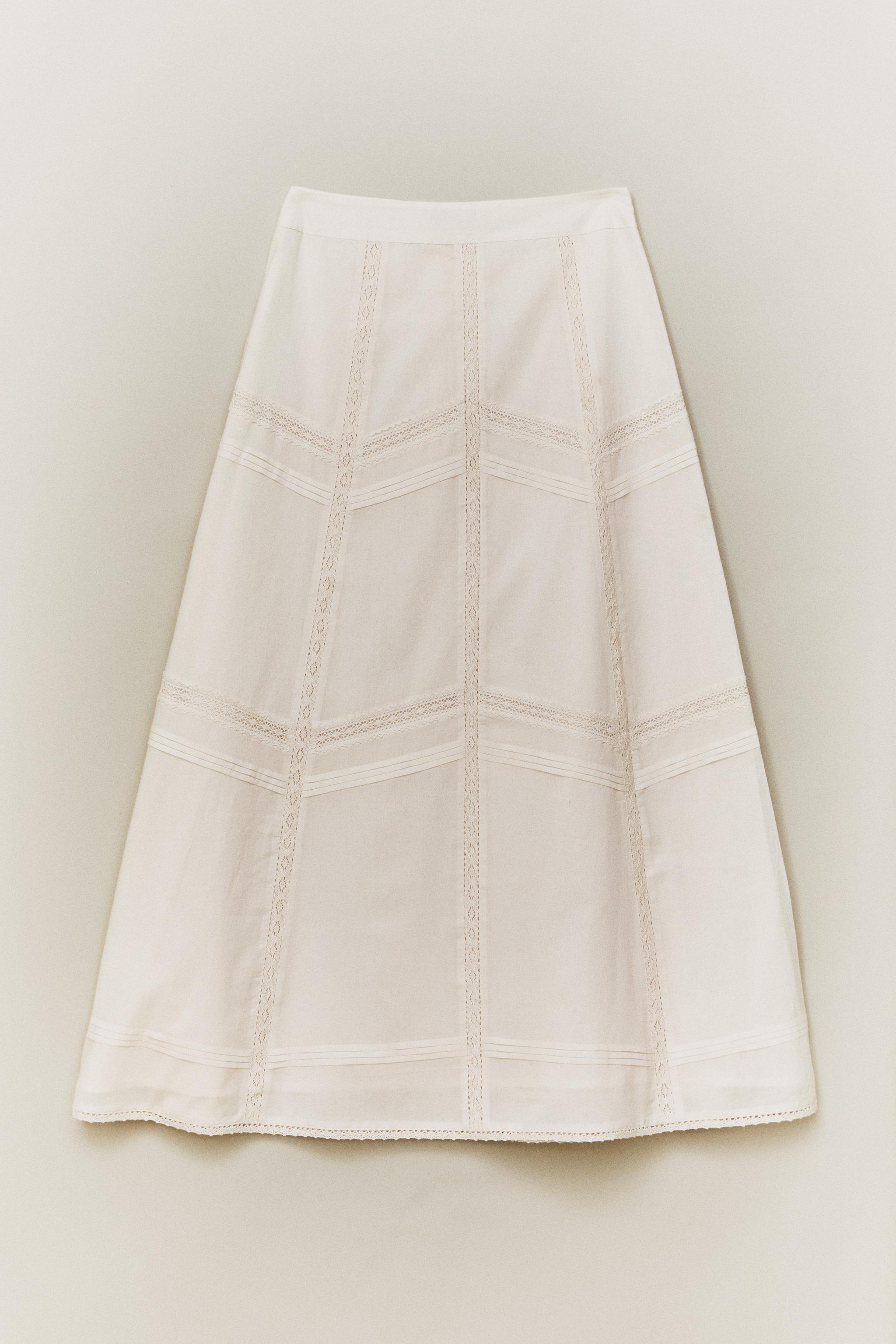 LACE SKIRT